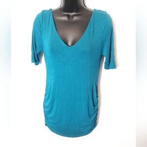 Jessica Simpson maternity top